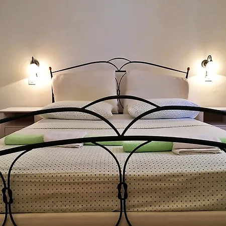 アパート Diocletian Palace Suites スプリト