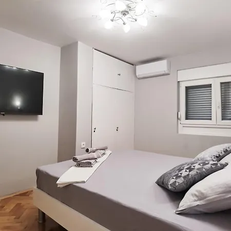 דירה Diocletian Palace Suites *