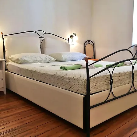 דירה Diocletian Palace Suites *