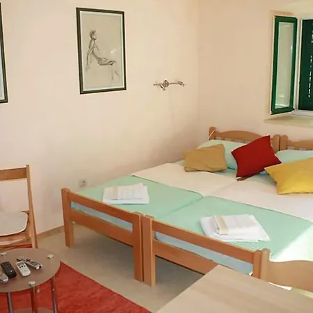 Apartments Kekez Apartment *