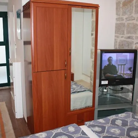 Apartments Kekez *